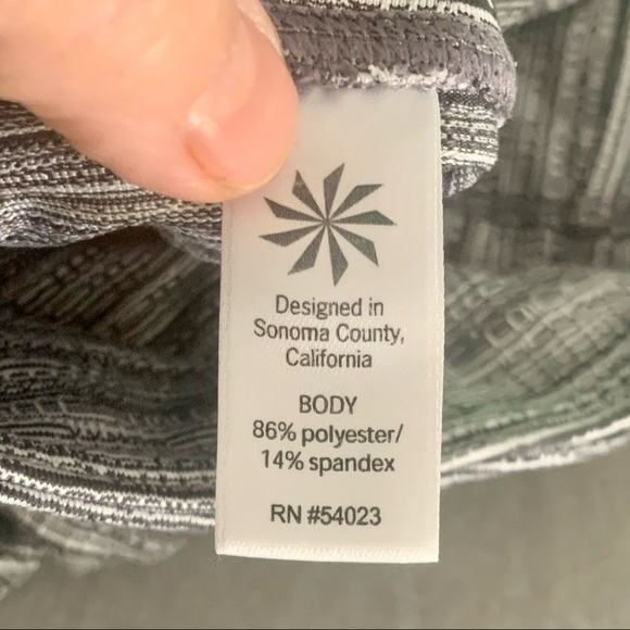 ATHLETA Jacquard Chaturanga Athletic Tight Legging Grey Style# 455973-00 - Picture 10 of 13